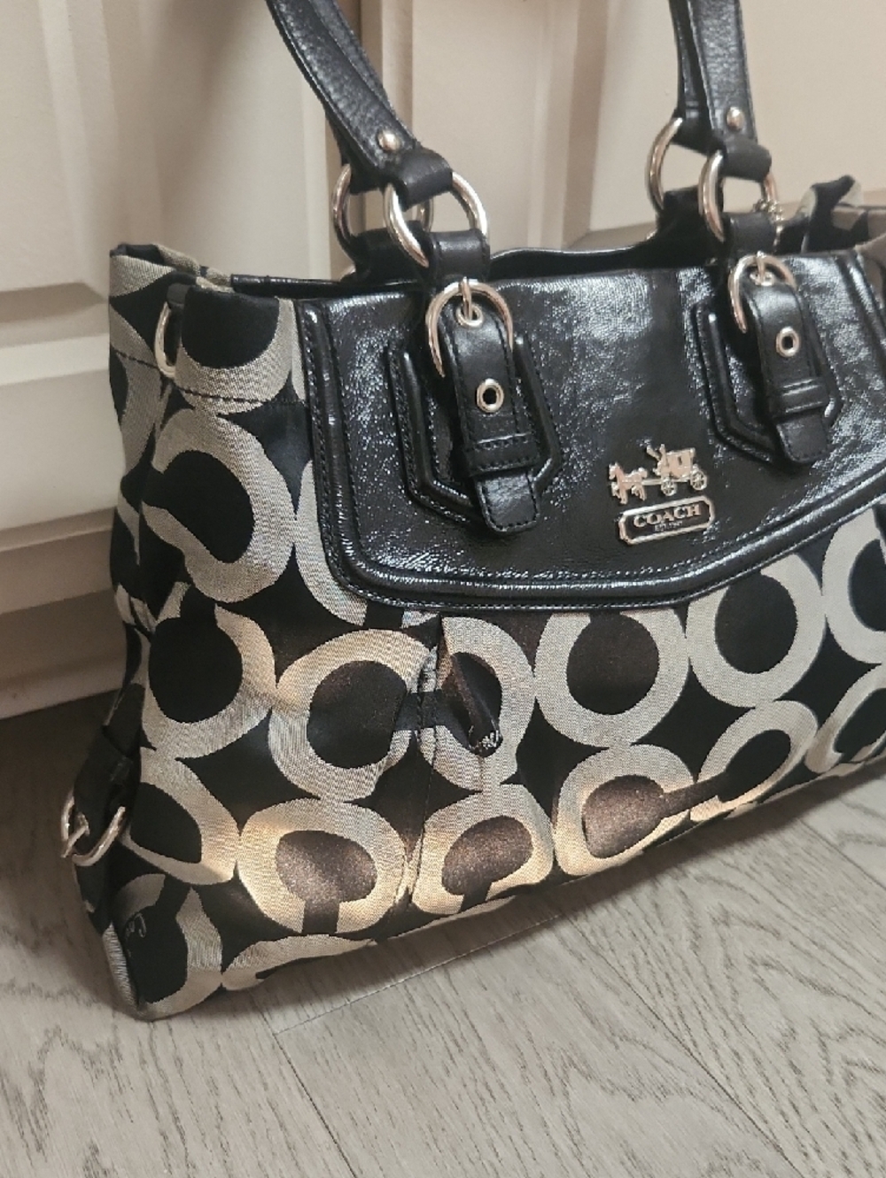 Coach Black & Gray Signature Tote Shoulder Bag - Picture 2 of 15